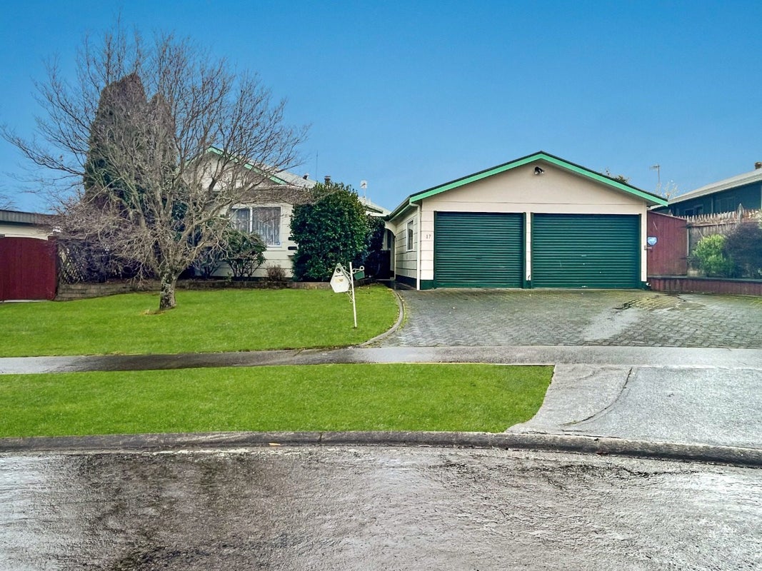 17 Epping Place, Richmond Heights, Taupo - Carousel 2