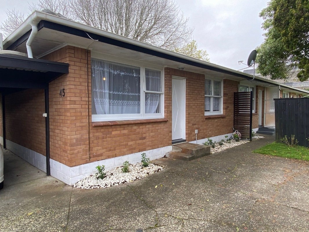 2/45 Mariri Road, Onehunga, Auckland - Carousel 1