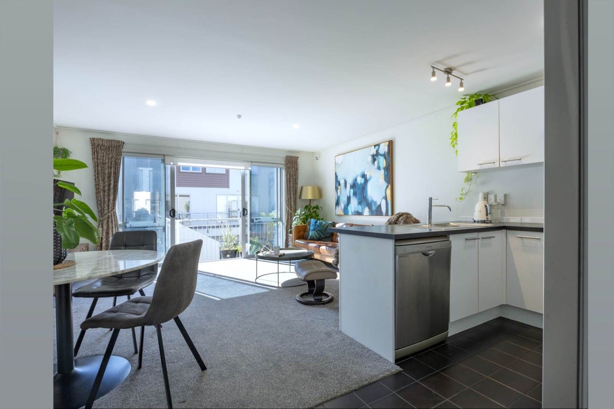 239/287 Onehunga Mall, Onehunga, Auckland - Carousel 2