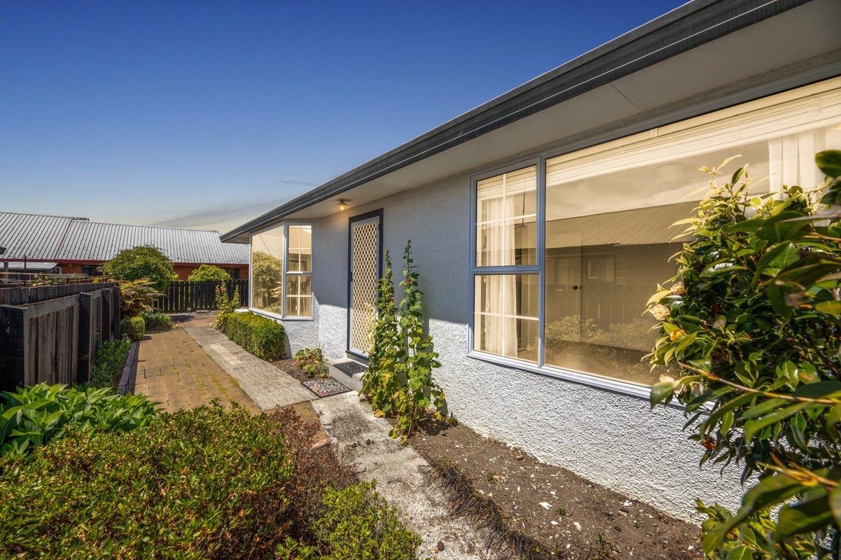 2/48 Brooklyn Drive, Redwoodtown, Blenheim - Carousel 1