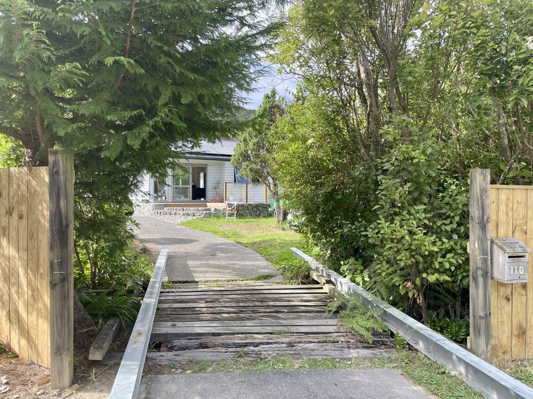 110 Hair Street, Wainuiomata, Lower Hutt - Carousel 25