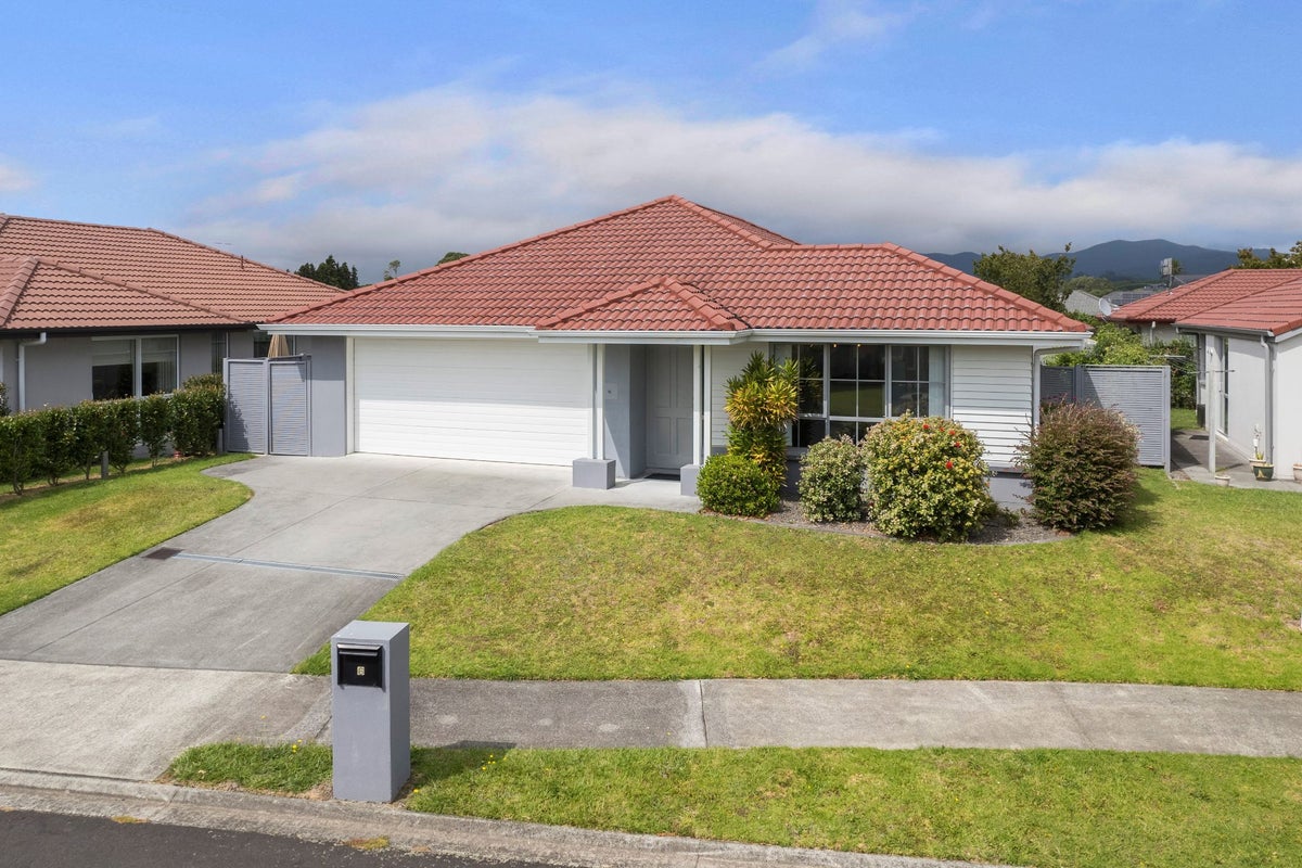 6 Muirfield Crescent, Aongatete, Katikati - Carousel 1