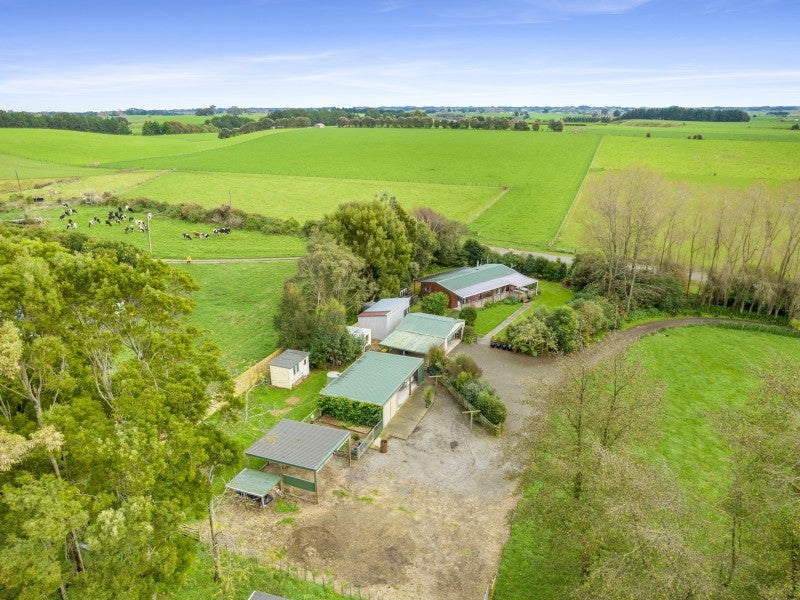 79 Laward Road, Shannon, Palmerston North - Carousel 2
