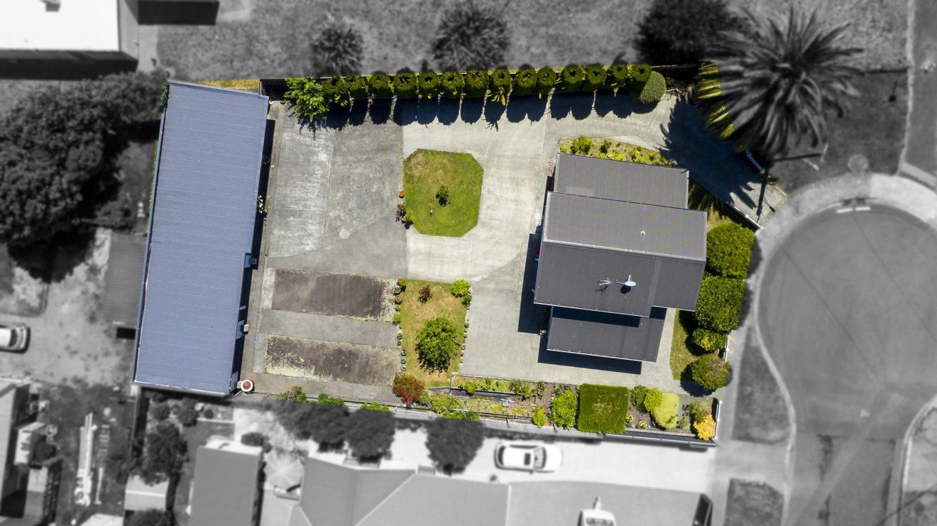 13 Poplar Grove, Ebdentown, Upper Hutt - Carousel 29