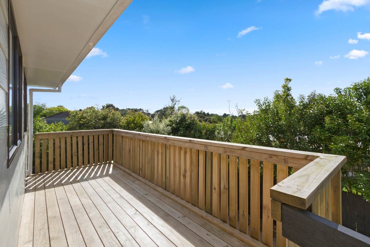 1/5 Tauhara Street, Green Bay, Auckland - Carousel 10