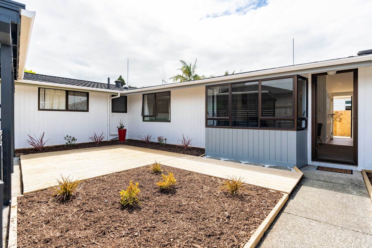 2/7 Deveron Street, Regent, Whangarei - Carousel 1