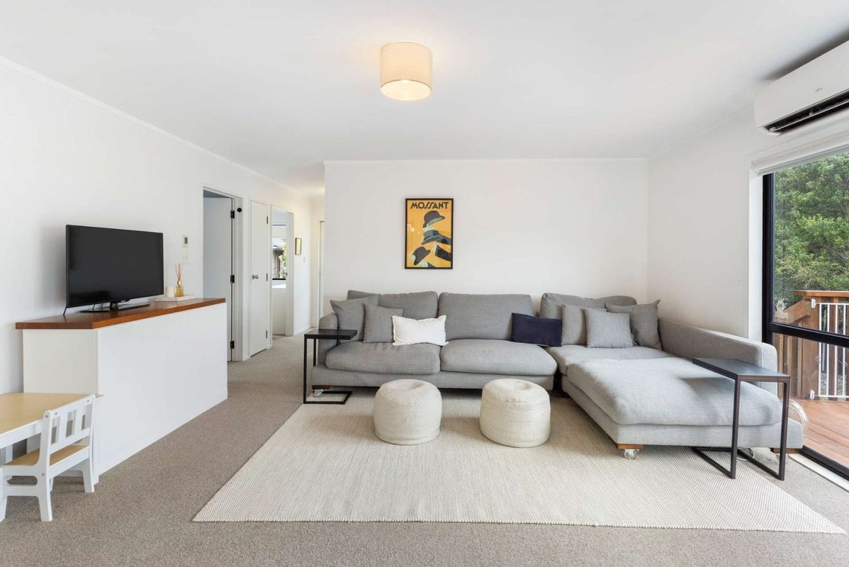 2/42 Eaglehurst Road, Ellerslie, Auckland - Carousel 2