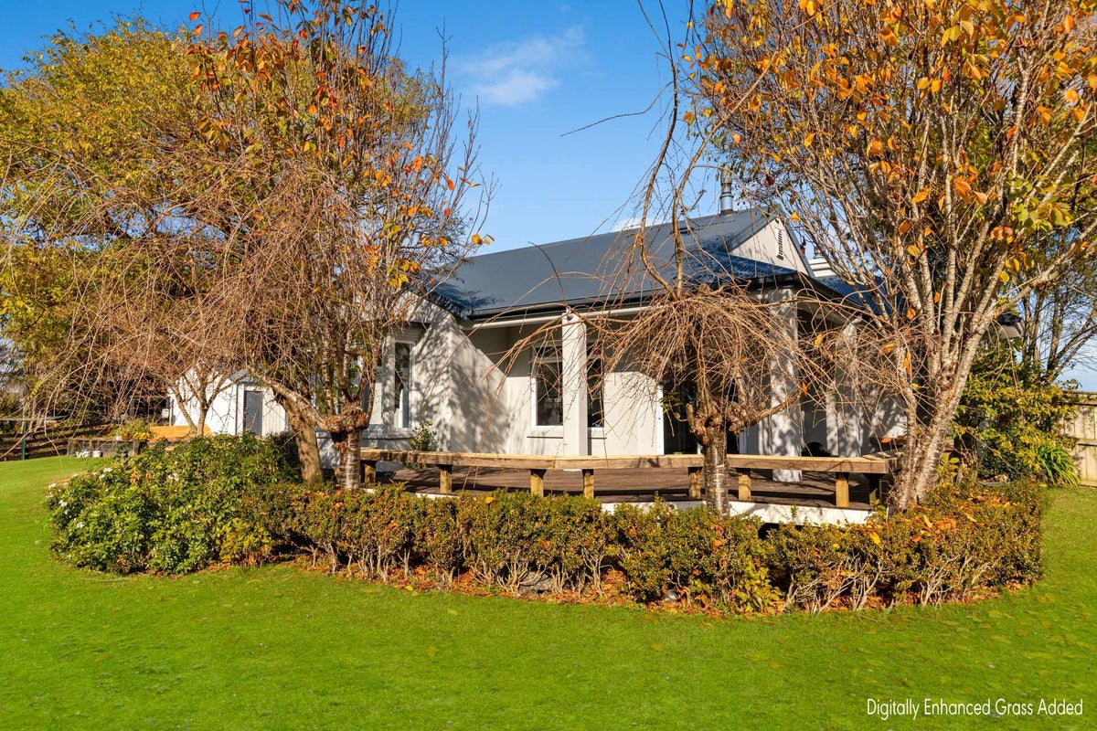 84 Thornton Road, Thornton, Whakatane - Carousel 2