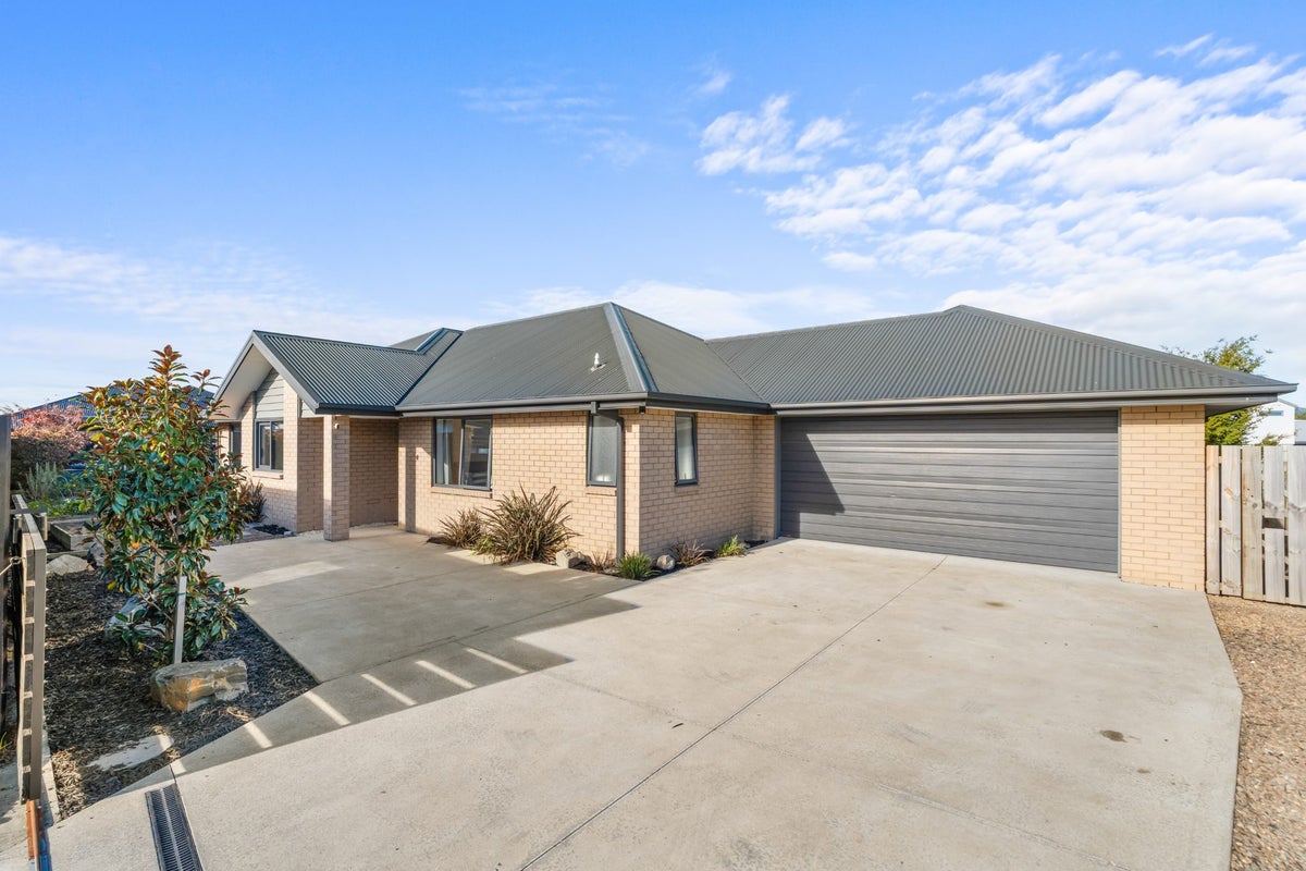 6 Ensete Road, Wigram, Christchurch - Carousel 2