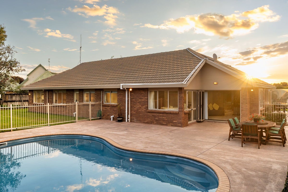 3 Charles Henry Place, Harrowfield, Hamilton - Carousel 1