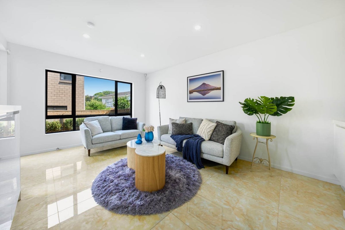83 Lake Road, Northcote, Auckland - Carousel 2