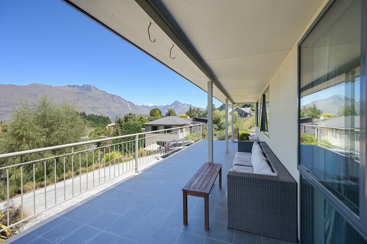 30 Greenstone Place, Fernhill, Queenstown - Carousel 28