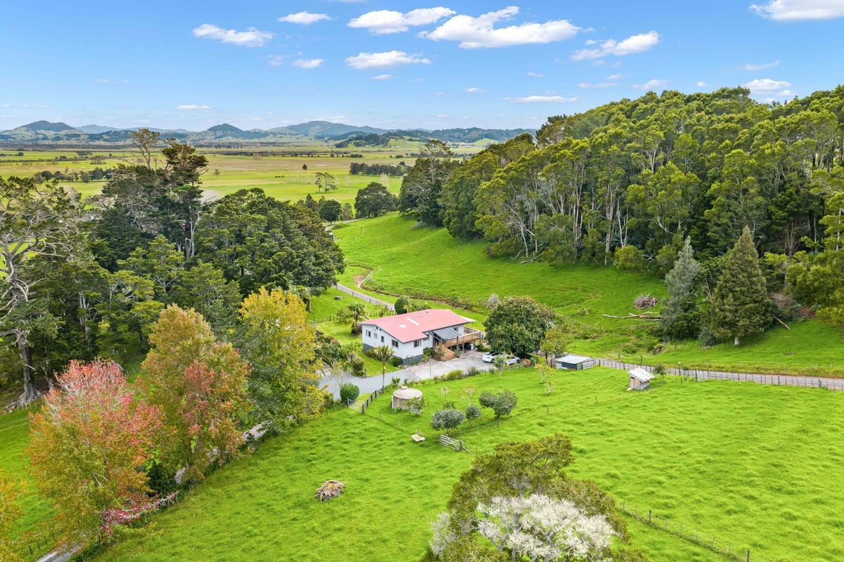 122 Jordan Valley Road, Hikurangi, Kamo - Carousel 1