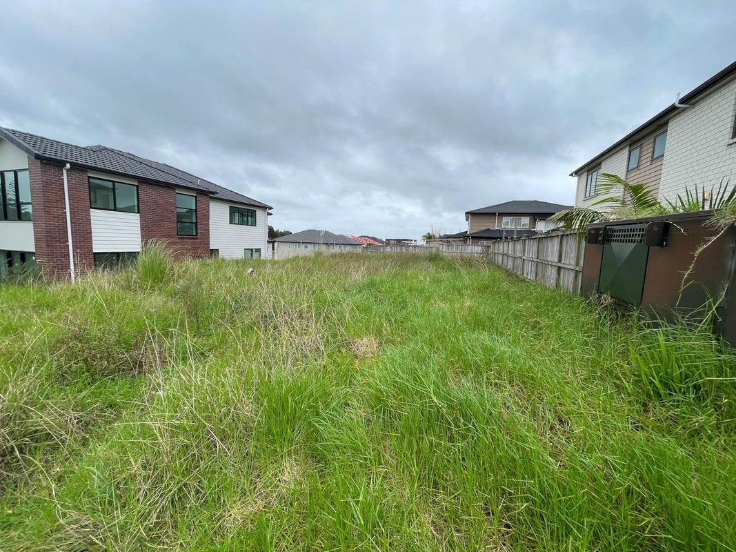 23 Tipu Road, Flat Bush, Auckland - Carousel 1