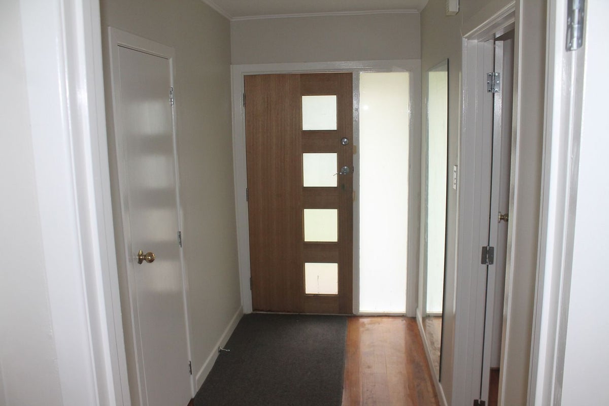 19A Newington Road, Henderson, Auckland - Carousel 2