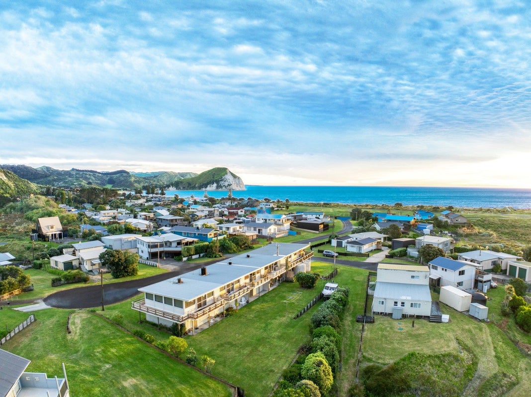 8D Koura Crescent, Mahia, Wairoa, Hawke's Bay - Carousel 24