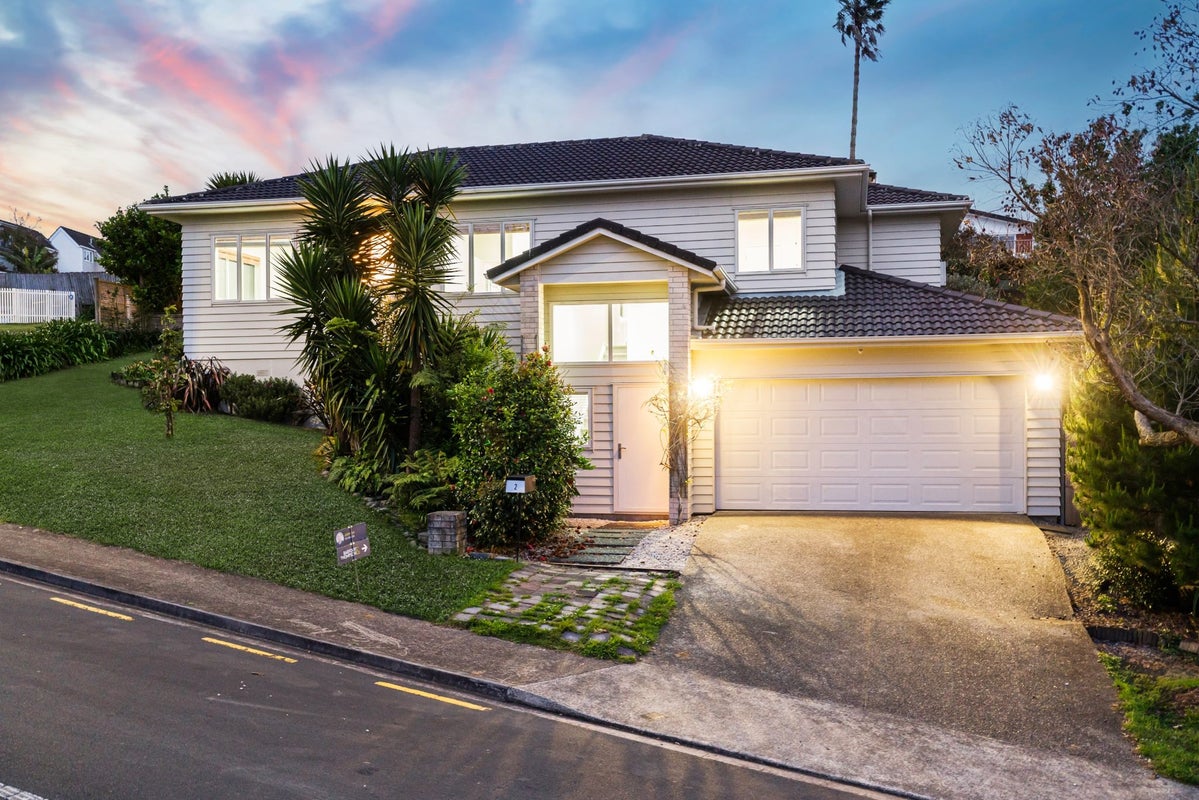 2 Jammen Drive, Massey, Auckland - Carousel 1