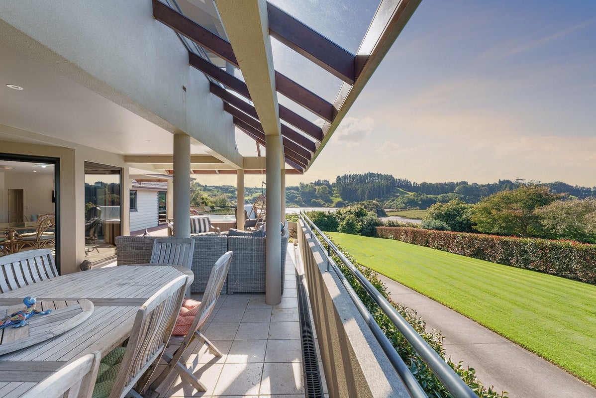 34 Te Karaka Drive, Te Puna, Tauranga - Carousel 2