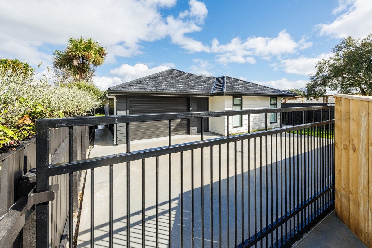 4B Ayr Place, Hokowhitu, Palmerston North - Carousel 28