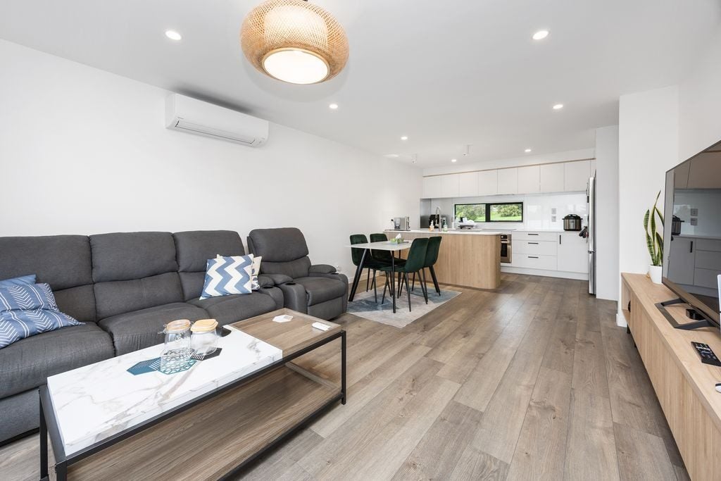 6/34 Lincoln Park Avenue, Massey, Auckland - Carousel 2