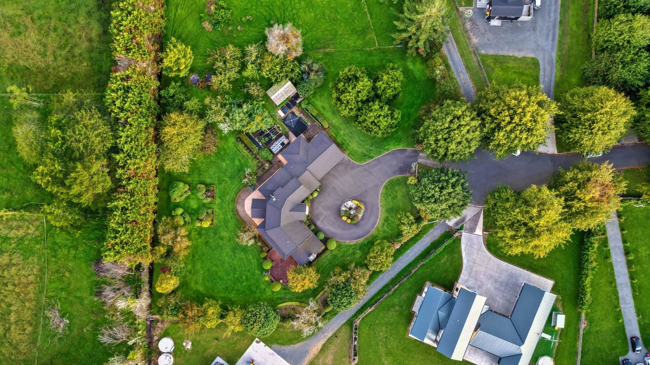 12 Brighton Grove, Newstead, Hamilton - Carousel 28