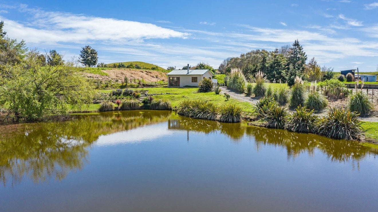 104 Hokio Sand Road, Hokio Beach, Levin - Carousel 1