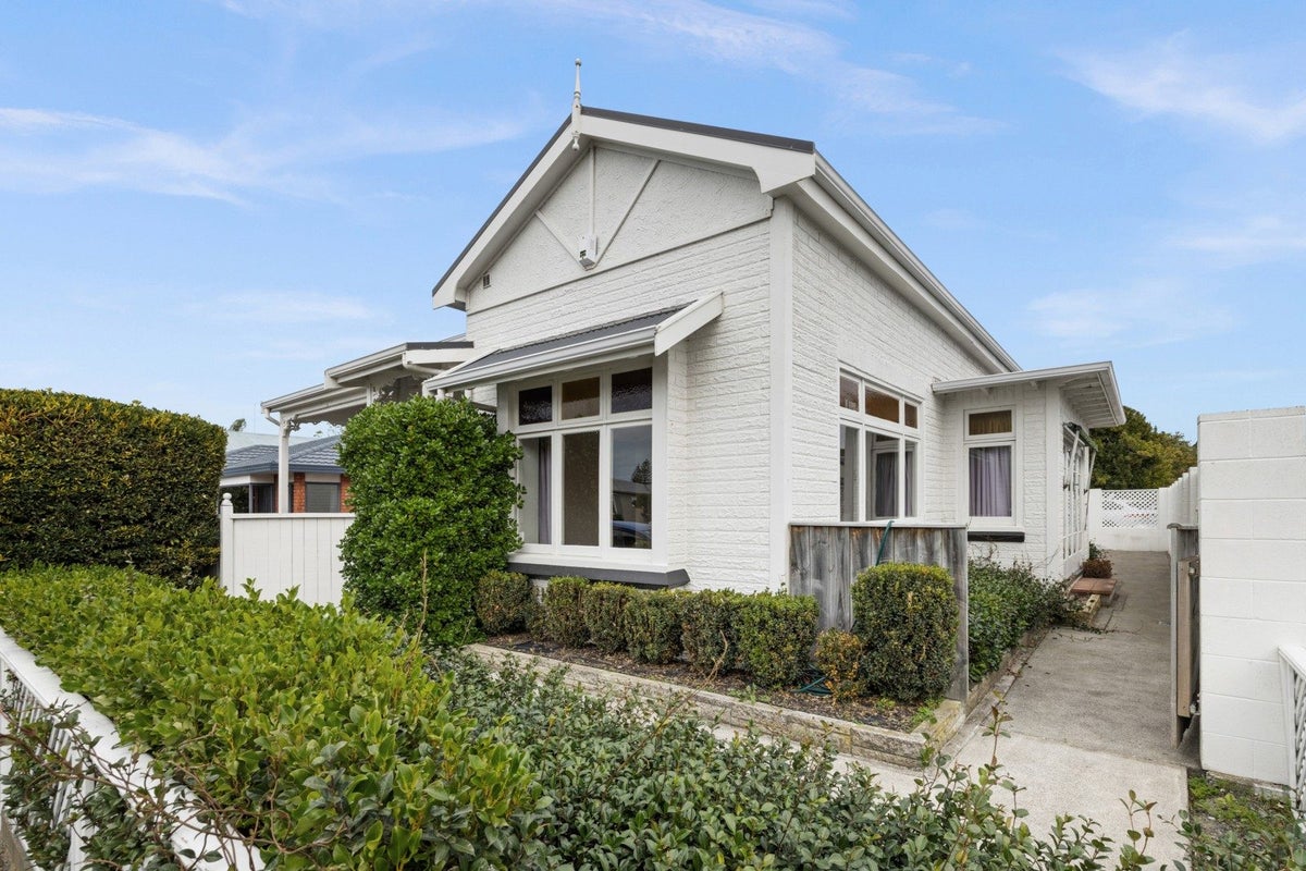 89 Wellesley Road, Napier South, Napier - Carousel 2