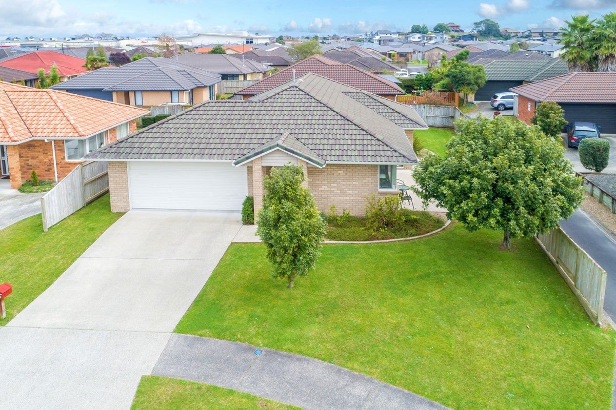49 Parkside Drive, Huntington, Hamilton - Carousel 26