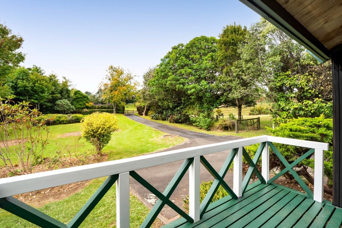 65 Veale Road, Ridgewood, New Plymouth - Carousel 1
