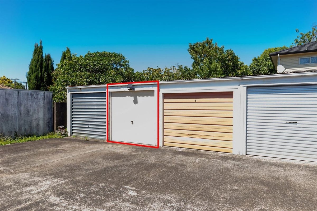 2/26 Kingsway Avenue, Sandringham, Auckland - Carousel 17