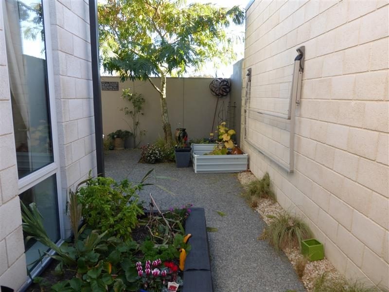 21 Pavilion Crescent, Hillmorton, Christchurch - Carousel 8