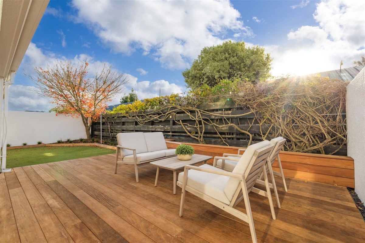 2/212 Springfield Road, St Albans, Christchurch - Carousel 13
