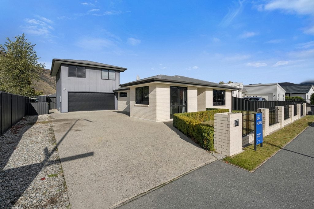 24 Risinghurst Terrace, Lower Shotover, Queenstown - Carousel 2