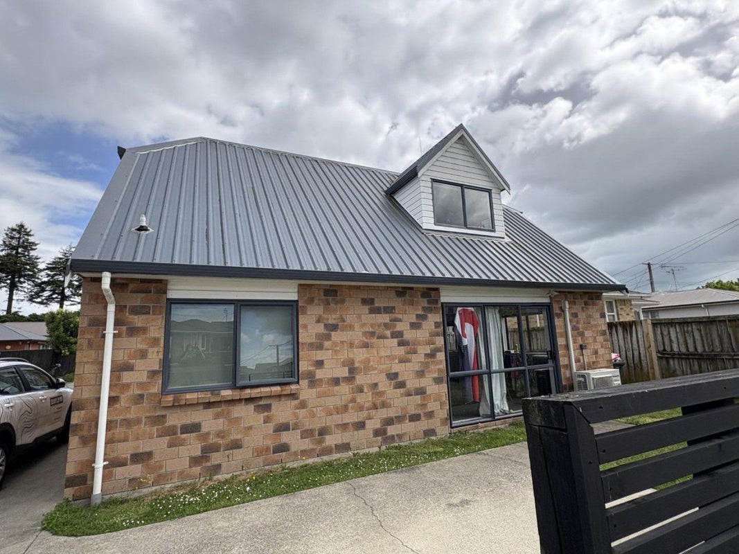 8 Inverness Avenue, Hamilton East, Hamilton - Carousel 1