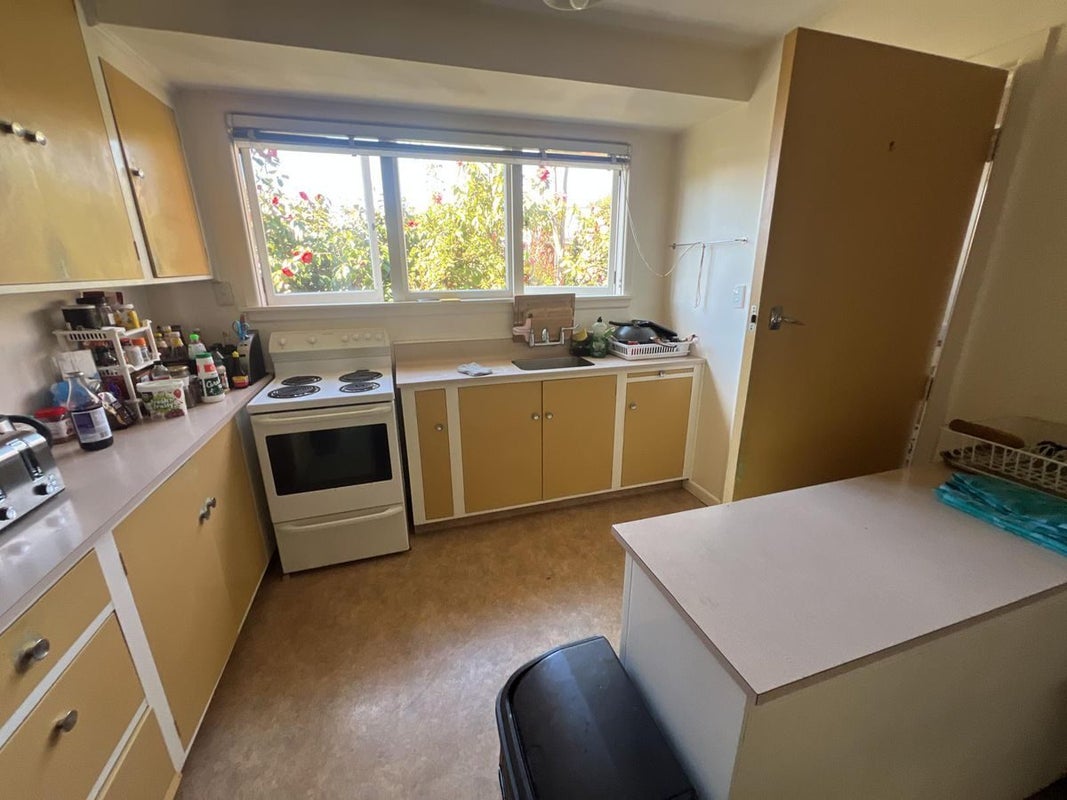 1/155 Brookside Terrace, Bryndwr, Christchurch - Carousel 2