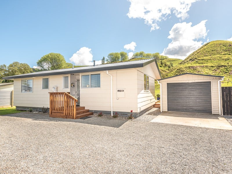 13A Cypress Place, Aramoho, Whanganui - Carousel 1