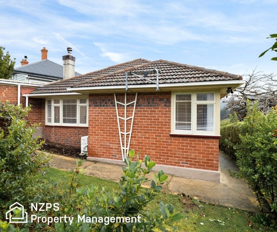 31 Mataora Road, Kenmure, Dunedin - Carousel 1