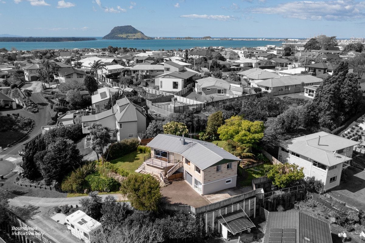 55 Emily Place, Bellevue, Tauranga - Carousel 1