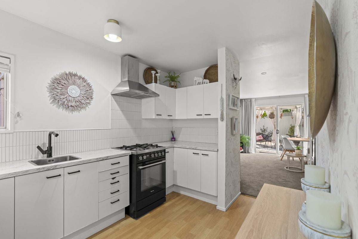 6/115 Waltham Road, Sydenham, Christchurch - Carousel 2
