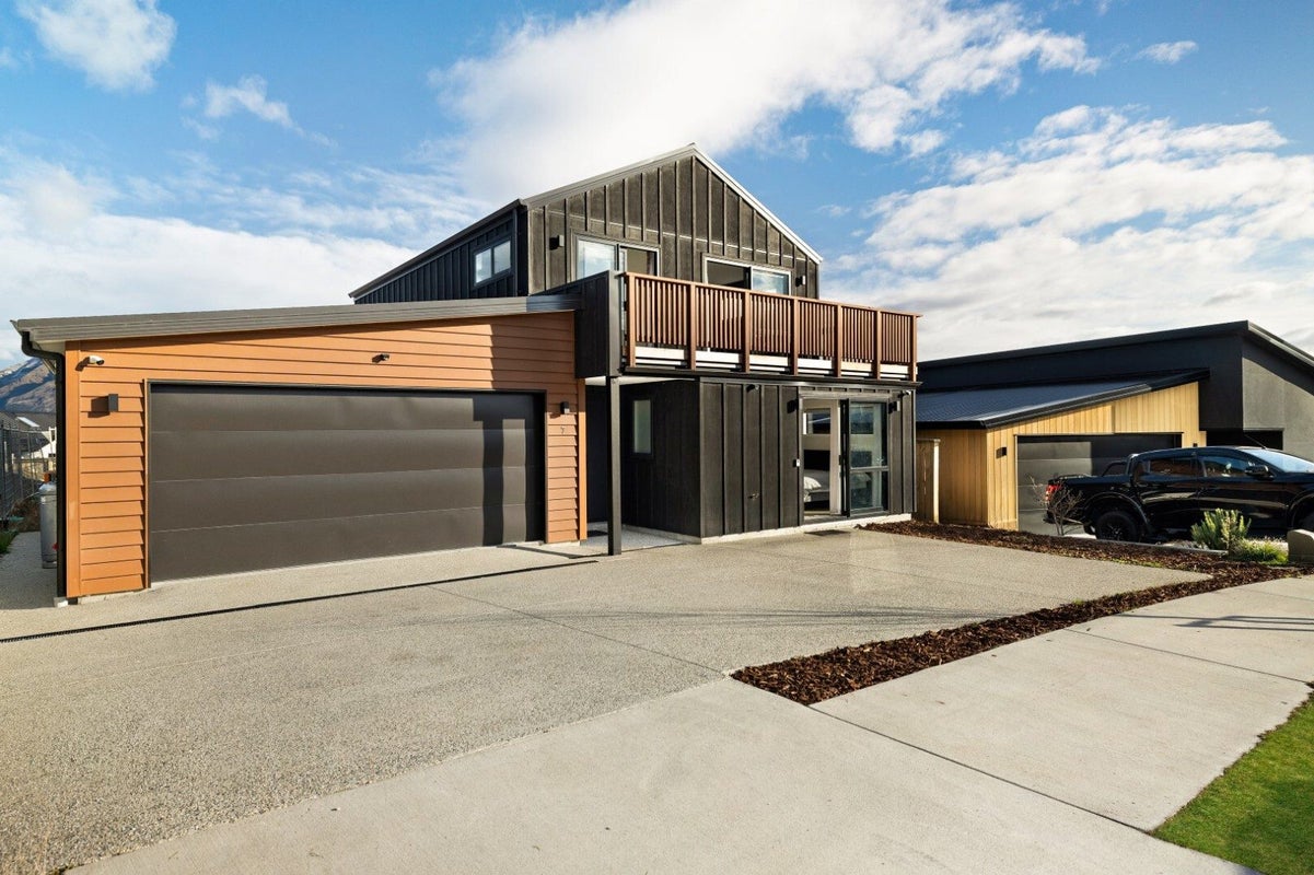 7 Coopworth Road, Jacks Point, Queenstown - Carousel 1