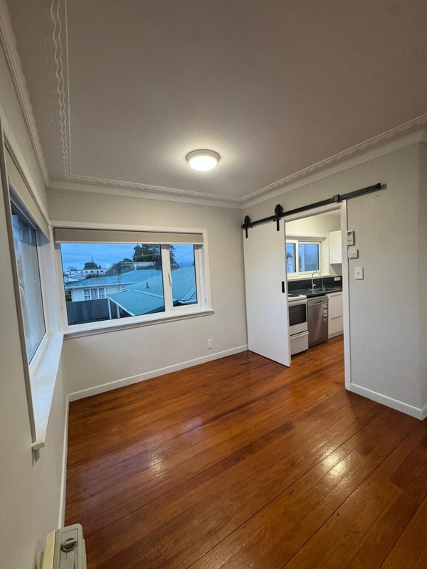 105 Lincoln Road, Henderson, Auckland - Carousel 2