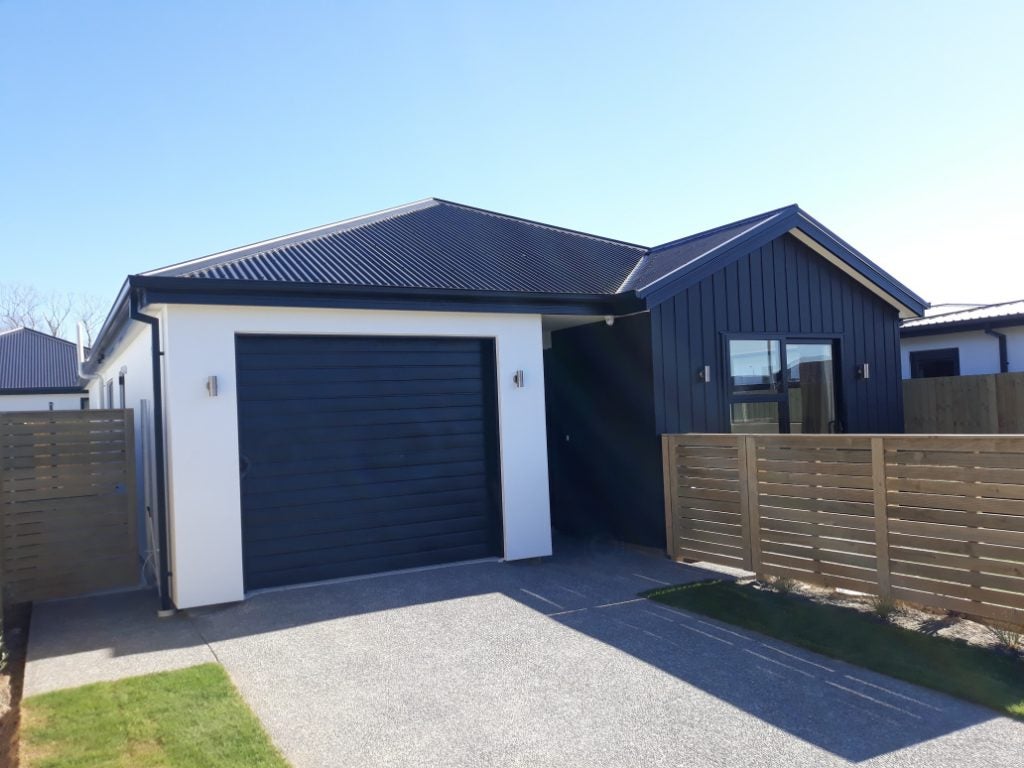 11 Perendale Street, Belfast, Christchurch - Carousel 1