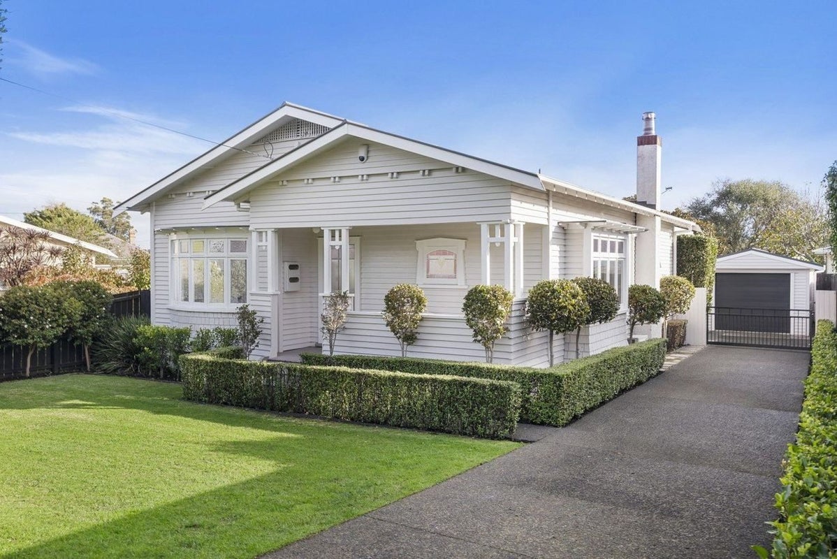 4 Curzon Street, Onehunga, Auckland - Carousel 1