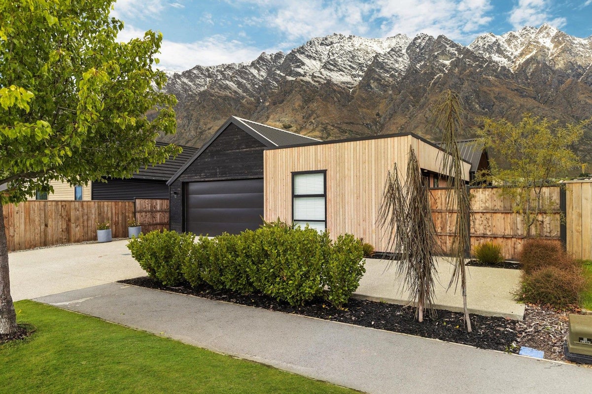12 Maize Street, Jacks Point, Queenstown - Carousel 2