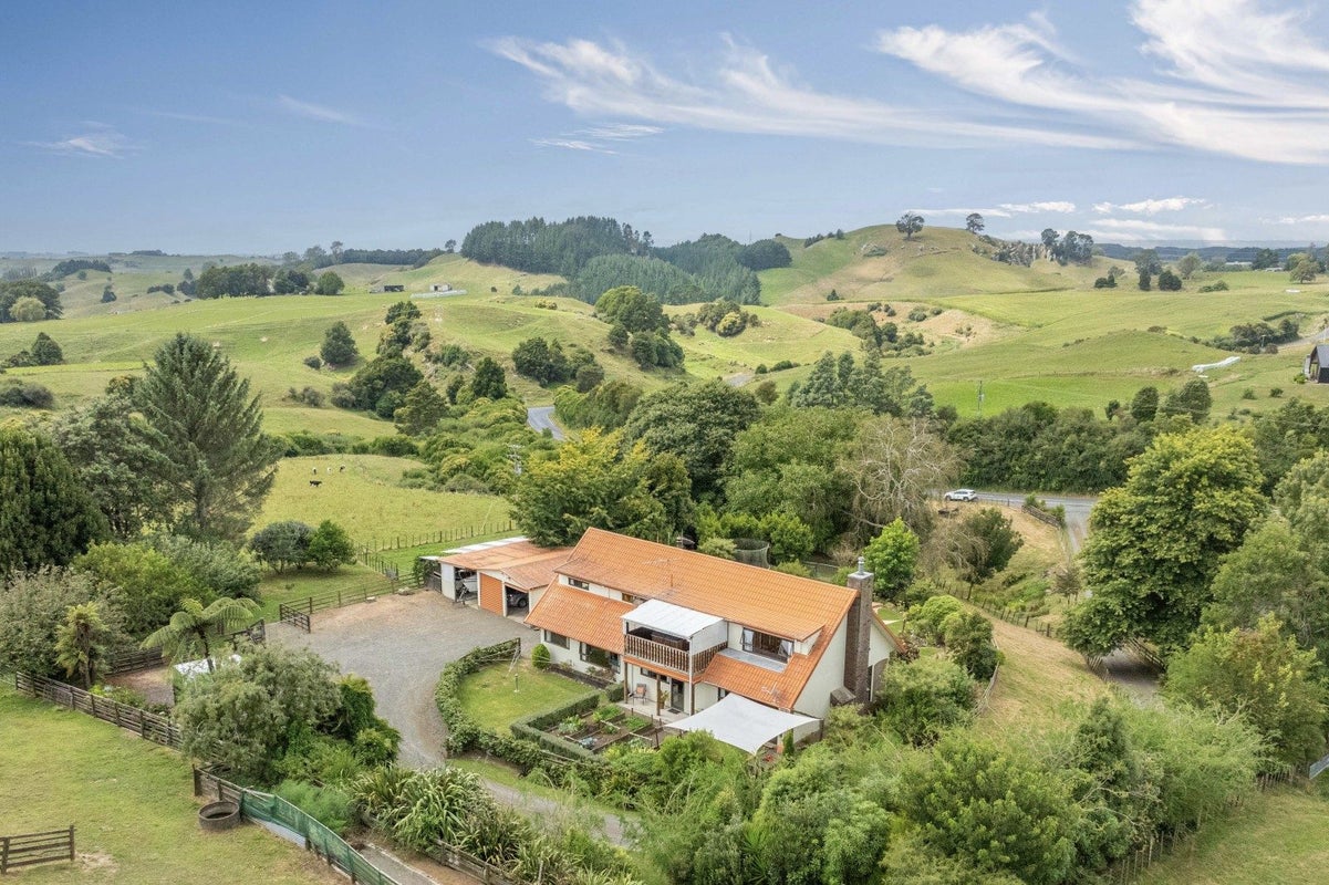 26 South Road, Waipu, Waipu - Carousel 1