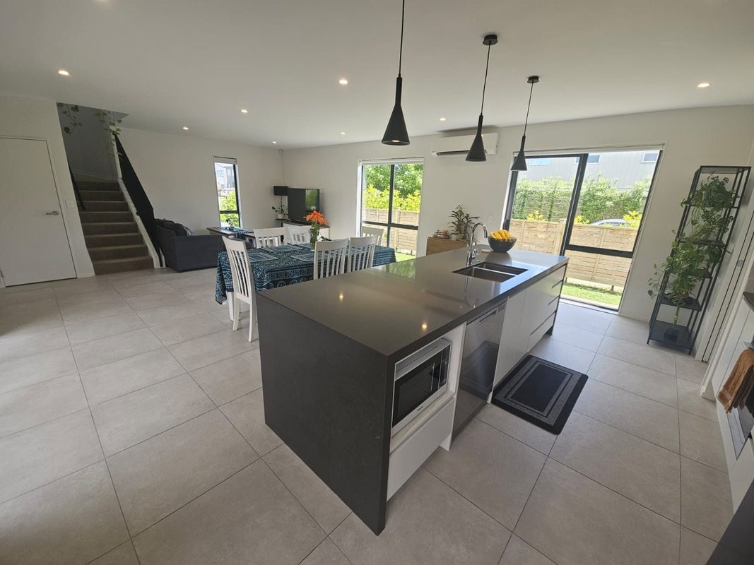 35 Lusitano Drive, Karaka, Papakura - Carousel 2