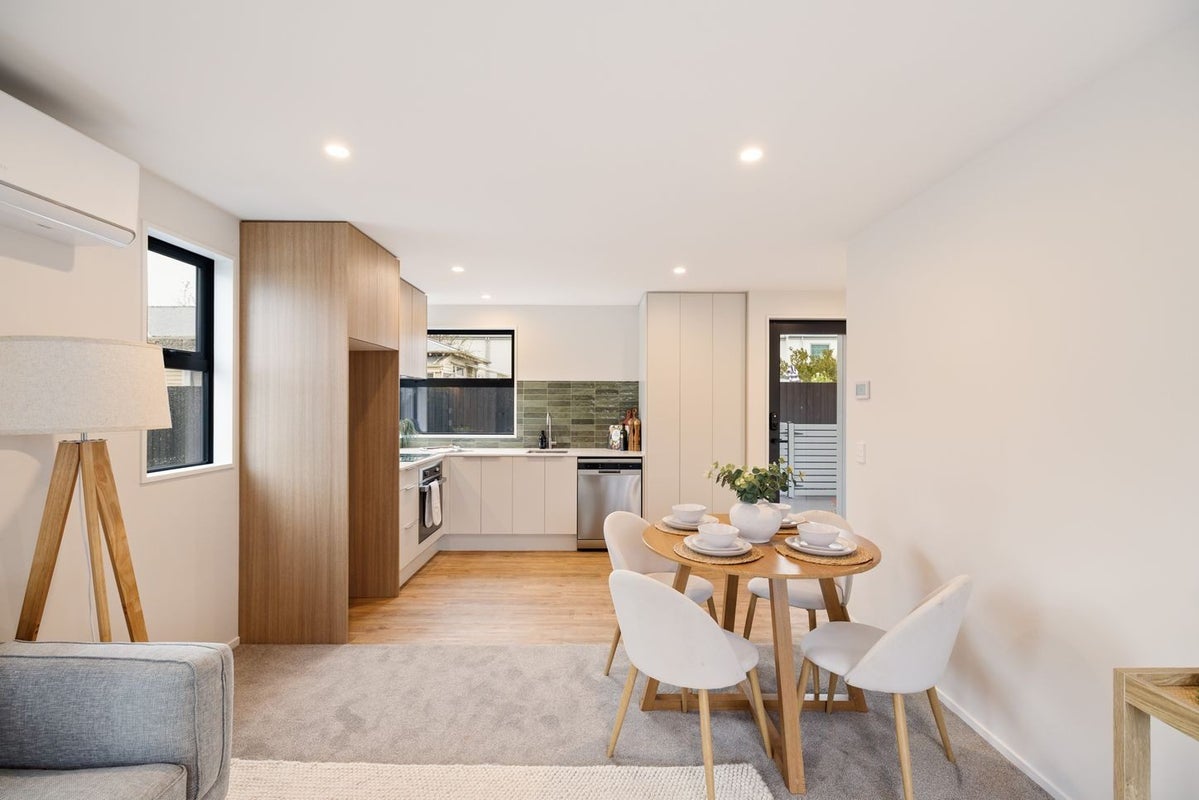6/106 Wildberry Street, Woolston, Christchurch - Carousel 1