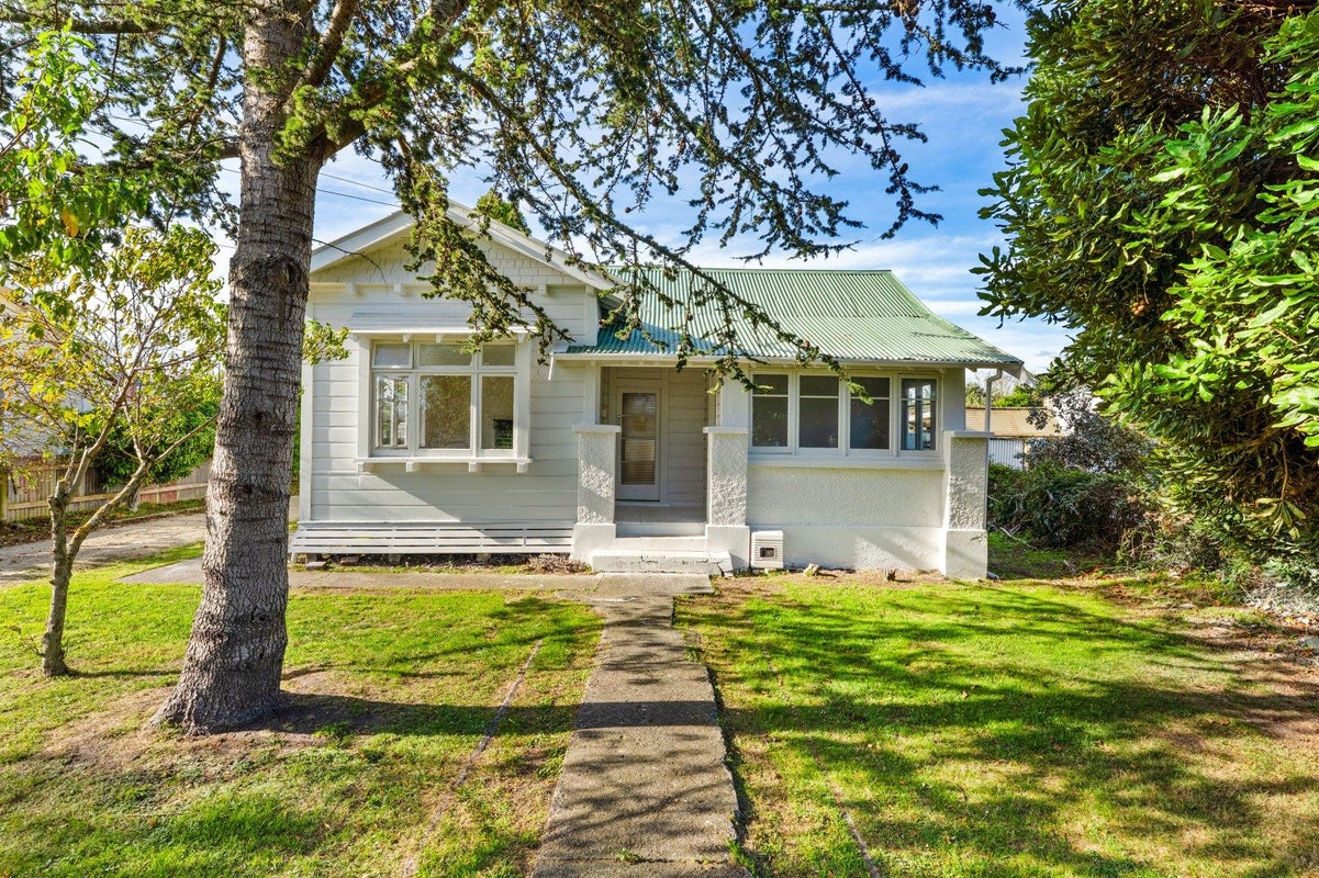 33 Rangitikei Street, Whanganui East, Whanganui - Carousel 1