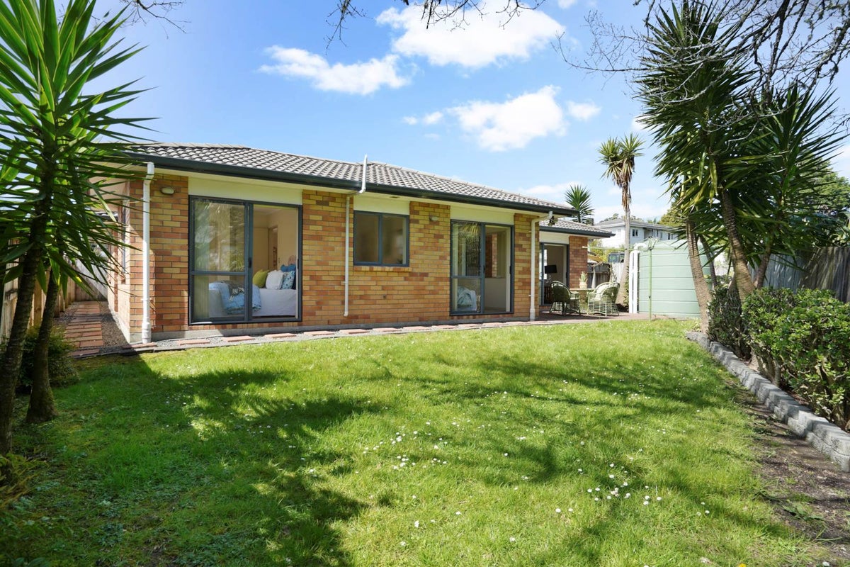 7A Withers Road, Glen Eden, Auckland - Carousel 2