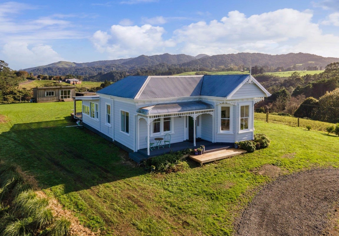 10 Athol Road, Waikino, Waihi - Carousel 20